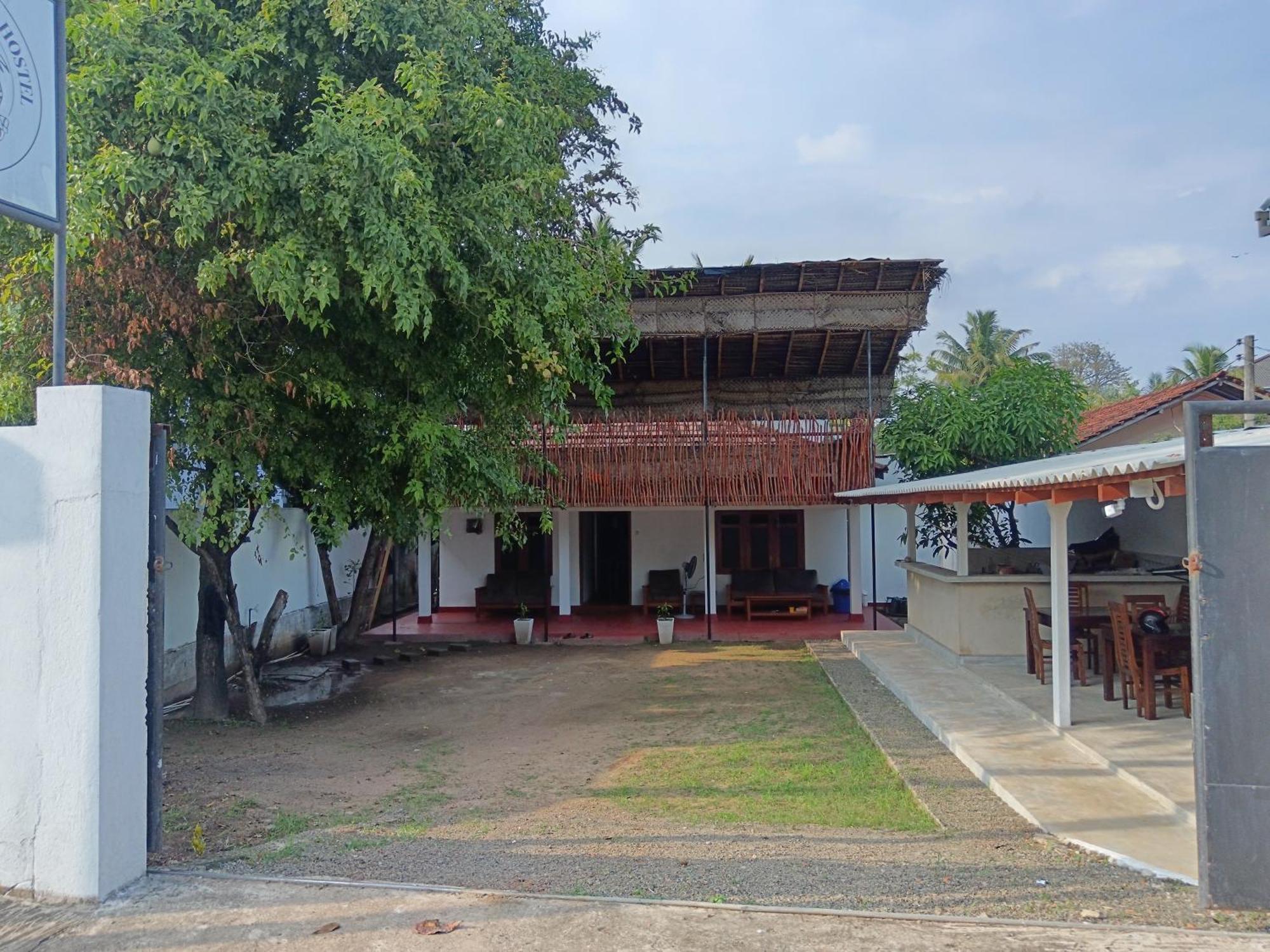 One More Day Hostel Weligama Exterior photo